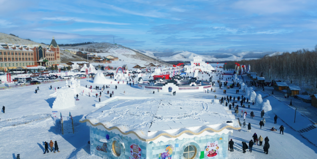 呼伦贝尔市第七届冰雪日暨牙克石凤凰山冰糖葫芦冰雪艺术季系列活动盛大启幕！