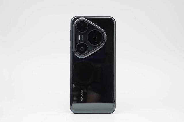 80%仅需37分钟！华为Pura 80 Pro+无线充电评测