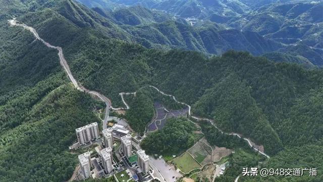 烽火生命线到百姓致富路：建始209国道分布千余家纳凉民宿