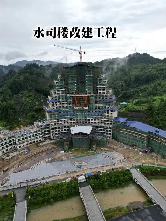 贵州烂尾的水司楼,摇身一变成了昂贵套房的旅游酒店