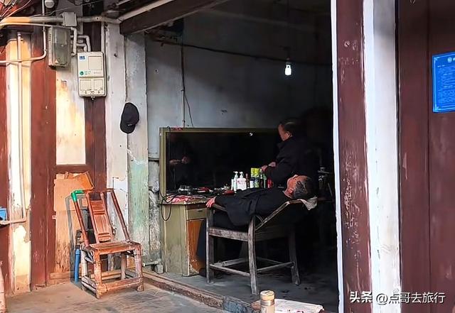 成都崇州最原始的3处老街，古朴原始被严重低估，土美食香味诱人