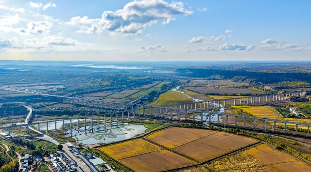 塞上秋色好“丰”景