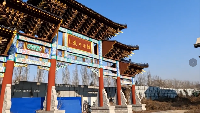 济南城郊憋屈的烂尾古城，理想丰满现实骨感，为何停工大势所趋