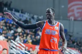 火箭队再迎强力内线+后卫？美媒爆料索恩梅克和诺威尔即将加盟！图片