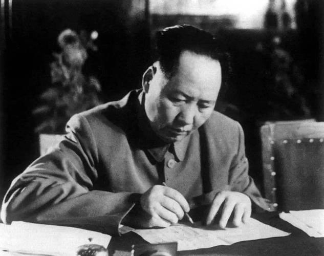 1979年，李敏为母亲贺子珍申请北京住房，却遭批评，公公给她撑腰