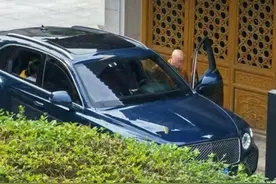 闹大了！浙江普陀寺僧人开宾利大反转，官方回应，评论区炸锅了！图片