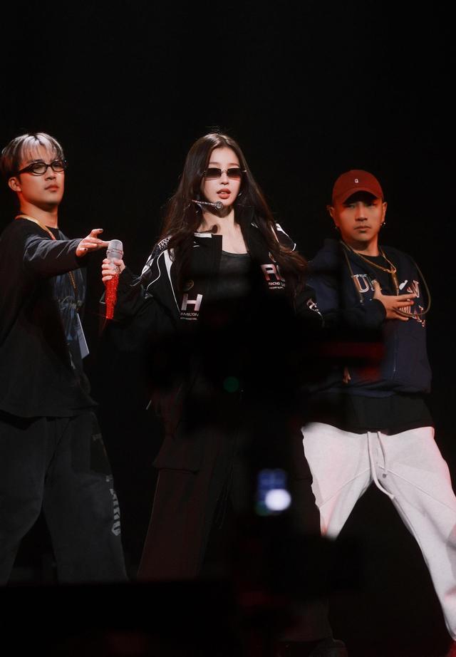 虞书欣生日庆典提前8月筹备，BLOSSOM音乐派对串联成长轨迹