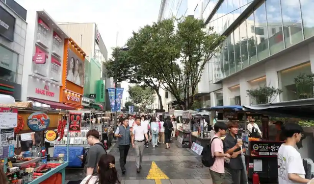韩右翼团体反华毫无底线，中方足足等了一个月，李在明才开始行动