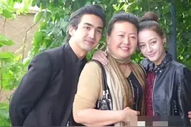 迪丽热巴家庭温馨背后：隐藏着哪些鲜为人知的故事？图片