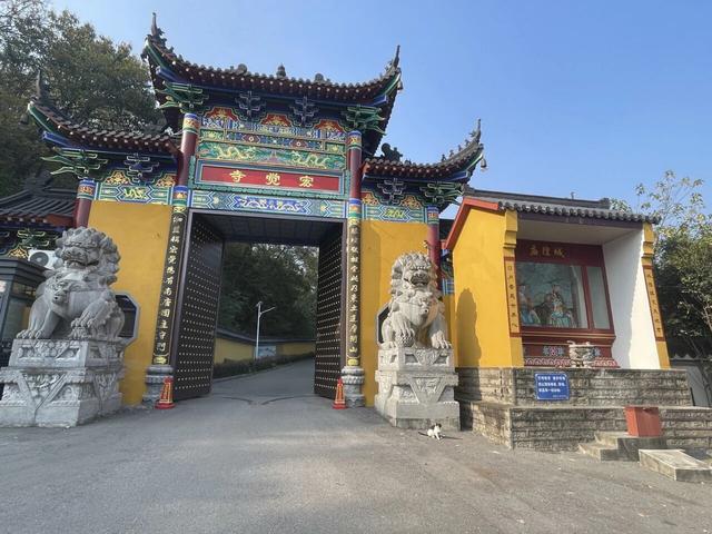 骑游江宁方山祖堂山：一坊一庙一观一寺