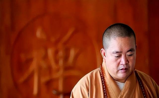越扒越劲爆！释永信在少林寺的奢靡生活，你想都不敢想！