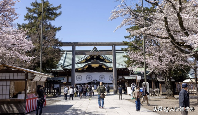 物价涨到大米都吃不起，日本民众开始呼吁：应彻底摧毁靖国神社！