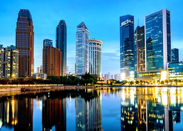 武汉是个怎样独特的城市呢？交通枢纽与人才汇集是武汉的兴城法宝