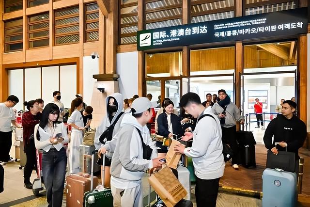 中国免签朋友圈：俄韩火速回应，全球旅游经济或迎掀桌式变局