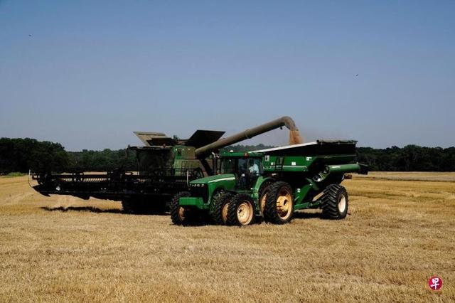 特朗普：只要我在任，无人敢收台，话音刚落，中方划下4条红线