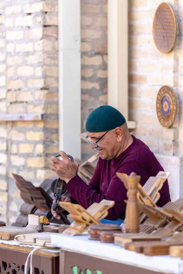 中亚旅游天花板，被戏称为“放大版新疆”，安全系数高，一眼千年