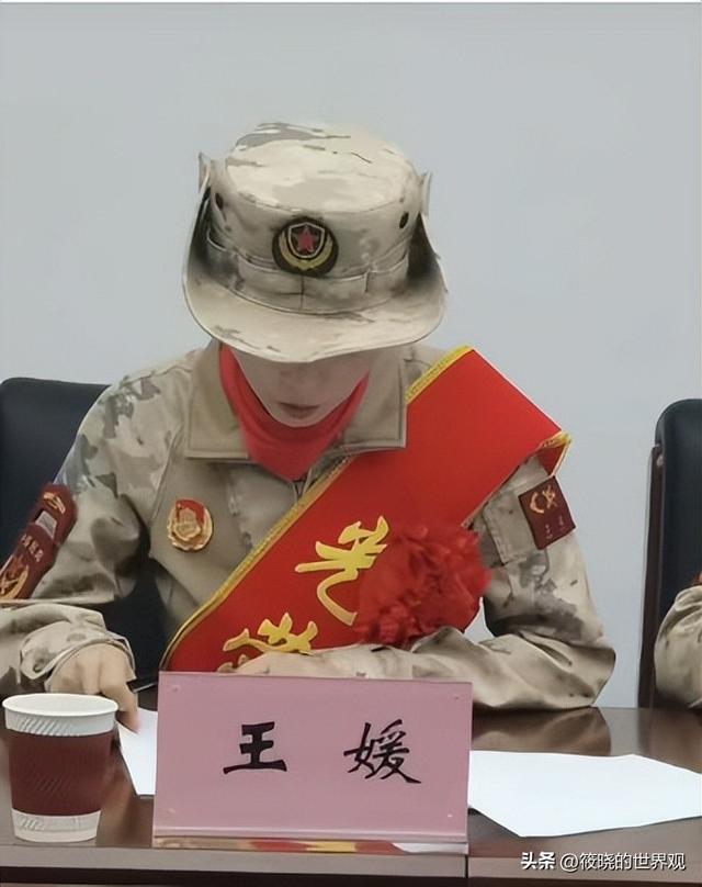 女兵领队王媛私生活照曝光后，才知她牺牲有多大，老公直言很骄傲