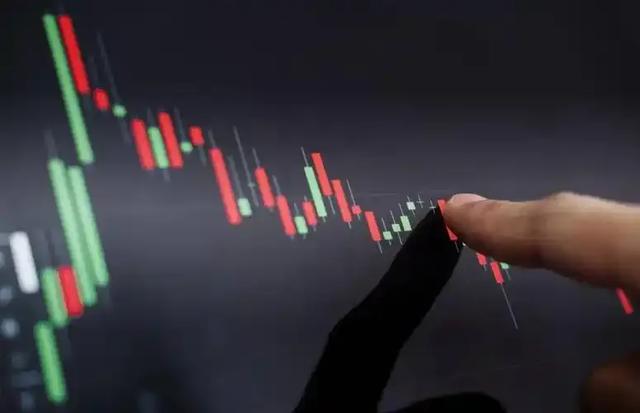 全球TDI断供！中国工厂单日暴涨4000元，欧洲停产引爆“黑天鹅”