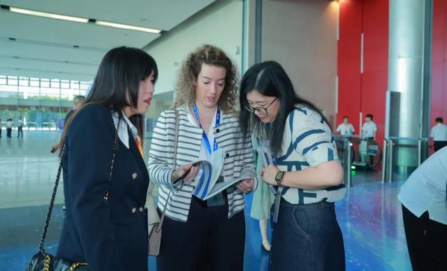 两款产品全球首发丨2025年首钢无取向软磁材料用户技术研讨会召开