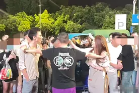 翻脸不认人！重庆垫江女网红回应榜一大哥：刷30W就想睡我？图片