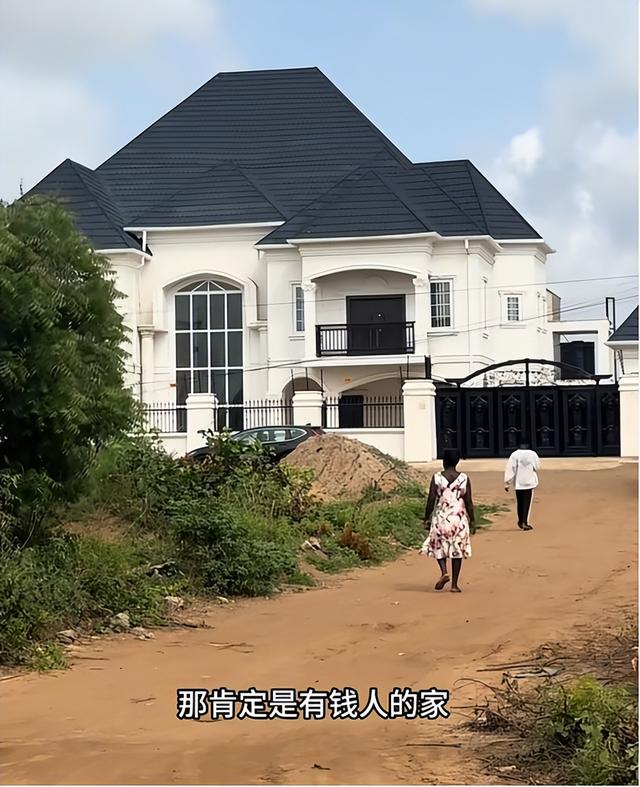 浙江女子去非洲婆家，买8台苹果手机做见面礼，却连泡面都吃不起
