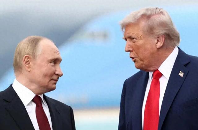 美俄斗法升级！海燕出鞘破局，俄罗斯1.7万核导弹直戳美国本土