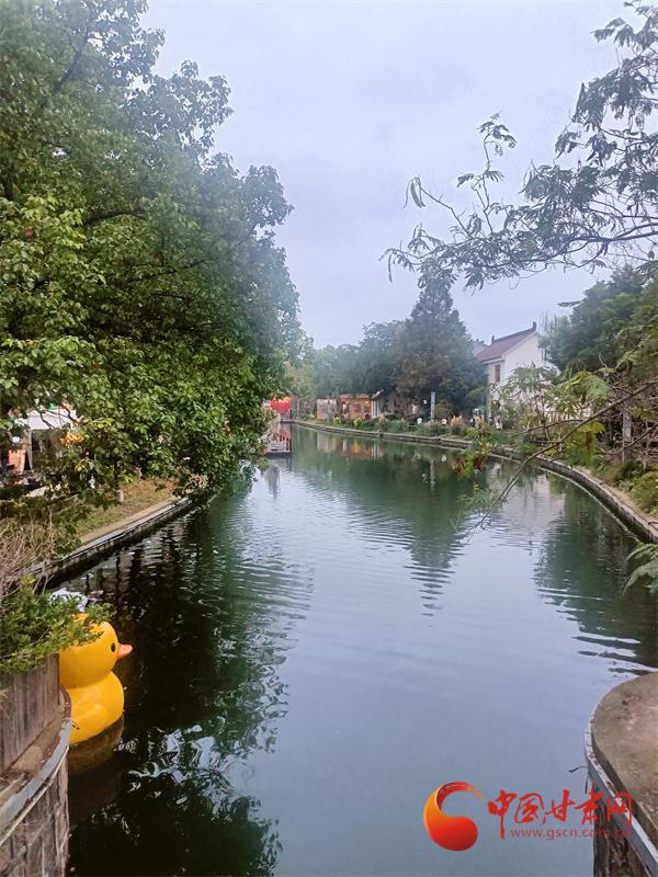 会里会外看进博：上海文化地标编织城市斑斓图景