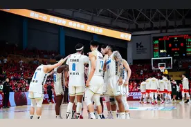 北京男篮就地解散！四名外援离队返美，六名主力球员合同到期图片