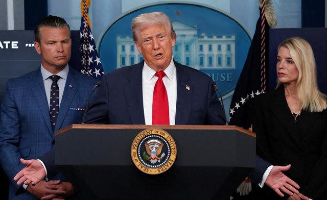 中国拒绝与美国谈判？特朗普以最高统帅的身份，下令美军造更多航母