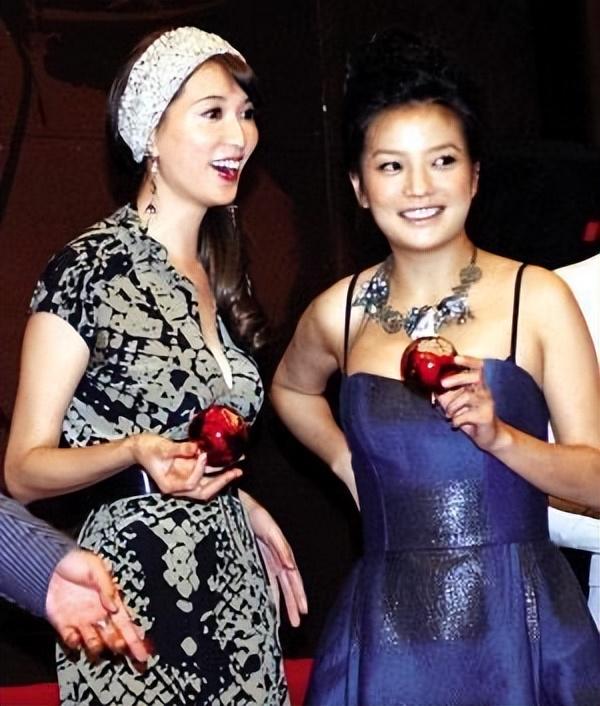 封杀四年	，49岁赵薇突传消息，因胃癌去世传闻5个月前就真相大白