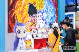 泡泡玛特携爆款哪吒手办亮相2025消博会 推动中国潮玩世界共享图片