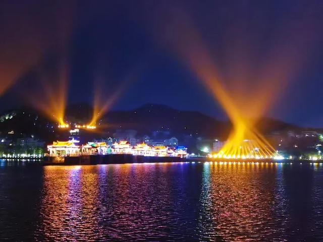 广济桥灯光秀 潮州的历史与浪漫