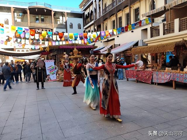 国庆大假，一家人去游新疆大巴扎，美食与歌舞表演太攒劲了！
