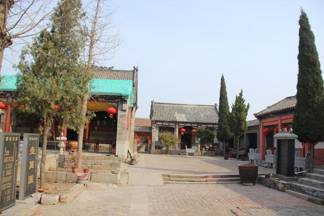 淄川有个七里店