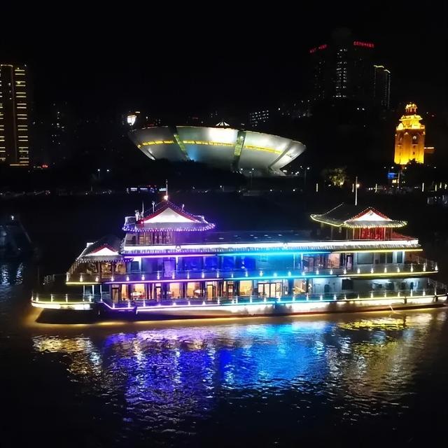 游重庆｜这份攻略助你看球、出游两不误，速戳→