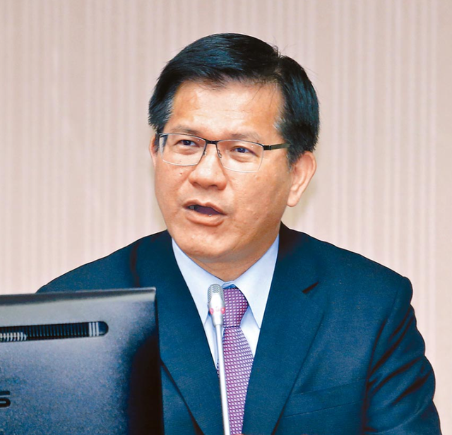 局势已恶化，10国踩踏中国红线，中方枪打出头鸟，菲必须付出代价