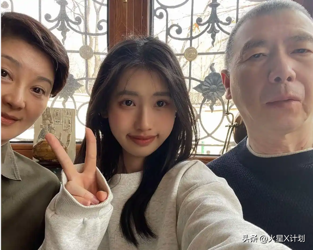 徐帆回应离婚5个月，冯小刚近况曝光	，内心早已看透一切