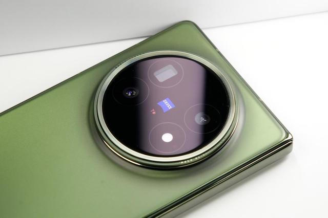vivo X Fold5评测：苹果的好搭子