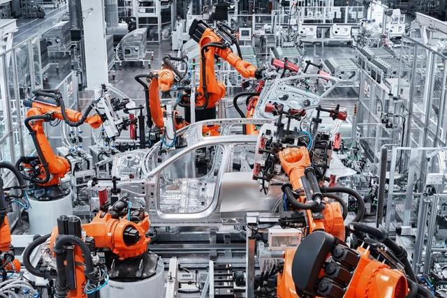 从空调到汽车，再到机器人，一家中国工厂的“技术复用”狂飙之路