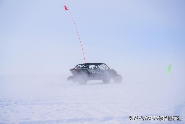 乌伦古湖黄金海岸景区借福海冬捕节分会场东风全力“添柴”冰雪游