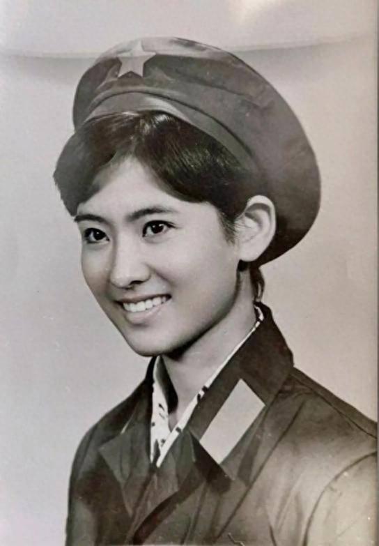 权色交易、陪睡上位	，她压根不沾边，简直是娱乐圈的一股“清流”