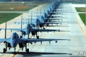 侧卫入华三十年，苏30罕见大象漫步，超前布局歼16还不能完全取代图片