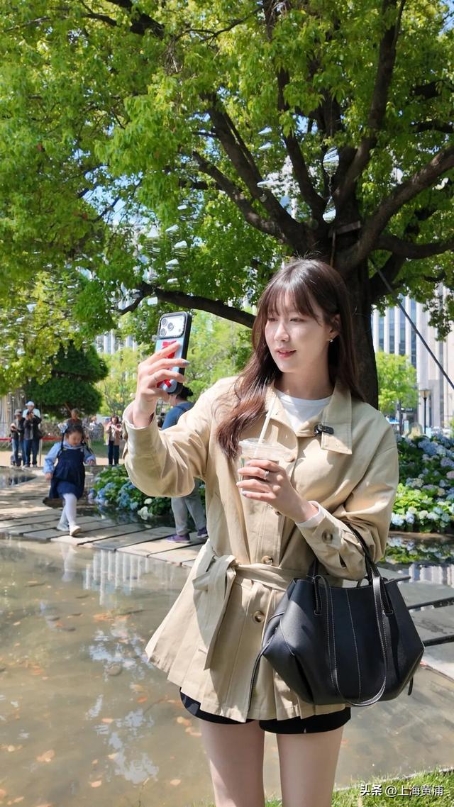 跟着“韩国欧尼”逛花海：花卉节引燃“花样经济”｜黄浦日记