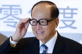 4亿买下的香港写字楼，转手卖给了恒大125亿，李嘉诚只愿90亿接盘图片