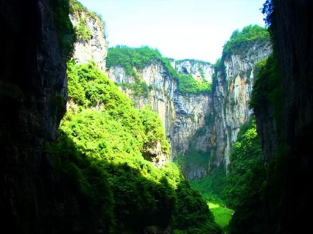 重庆旅游：探寻武隆天坑的神奇（图）