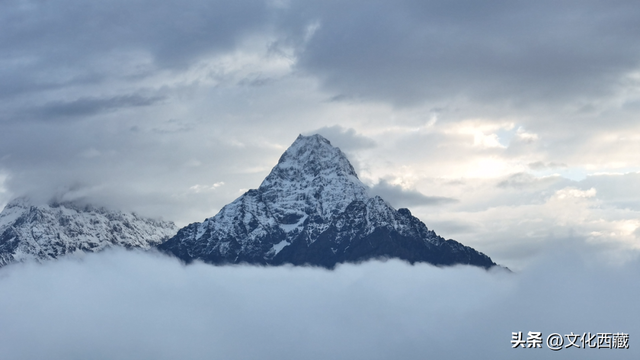 治愈到犯规！西藏这座小城5种 “会呼吸” 的颜色，抚平所有不安焦虑