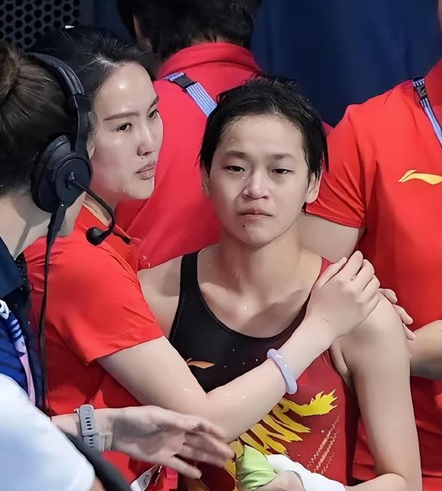 全红婵大变样！大波浪大墨镜打扮成熟，近况曝光，担心的事发生