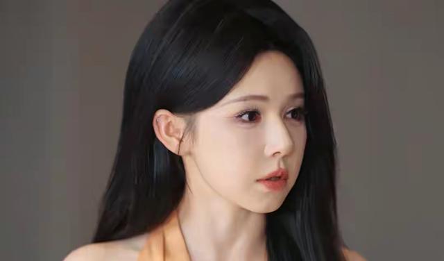 脸没恢复就别出来拍短剧，顶着膨化脸	、大刀双眼皮，太让人出戏了