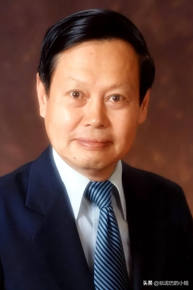 王宫保透露：杨振宁告别式时间确定，地点在八宝山，和邓稼先一样