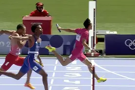 小组第一！中国男子4×100米接力进决赛图片